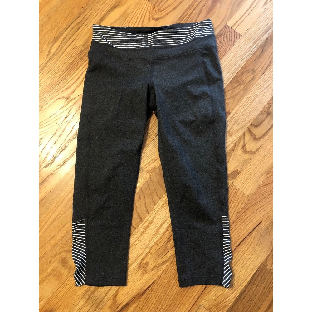 Athleta Balance Gray White Stripe Capri Athletic Crops Small S